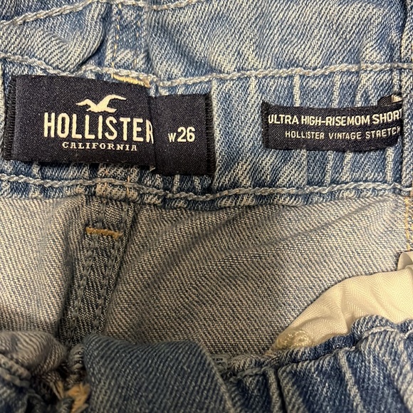 Hollister denim ultra high rise mom short - Picture 3 of 6